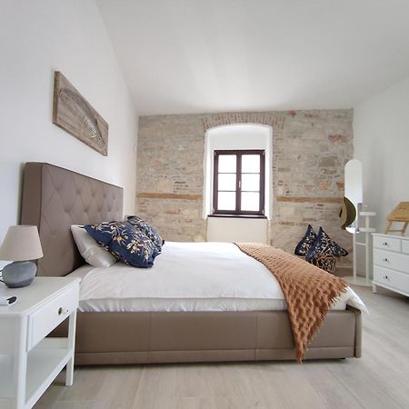 ApartVilla Castropola Esterno foto