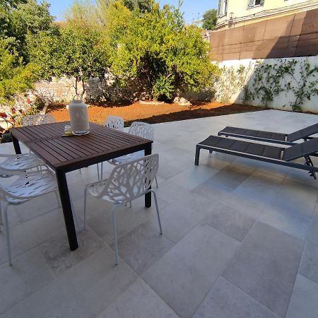 ApartVilla Castropola Esterno foto