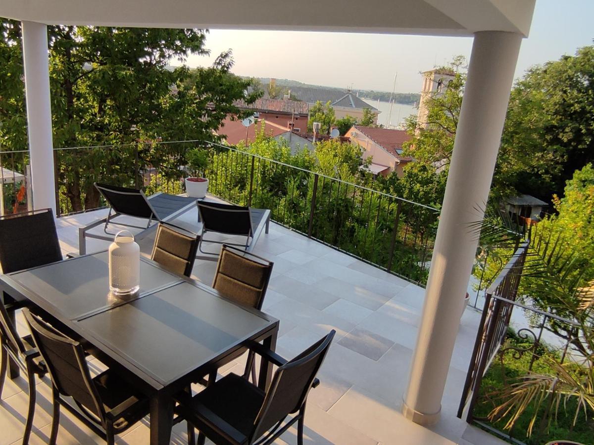 ApartVilla Castropola Esterno foto