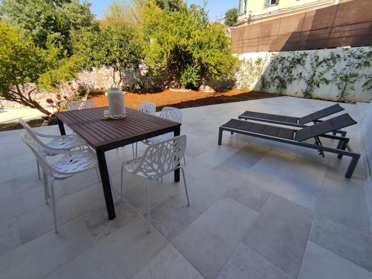 ApartVilla Castropola Esterno foto