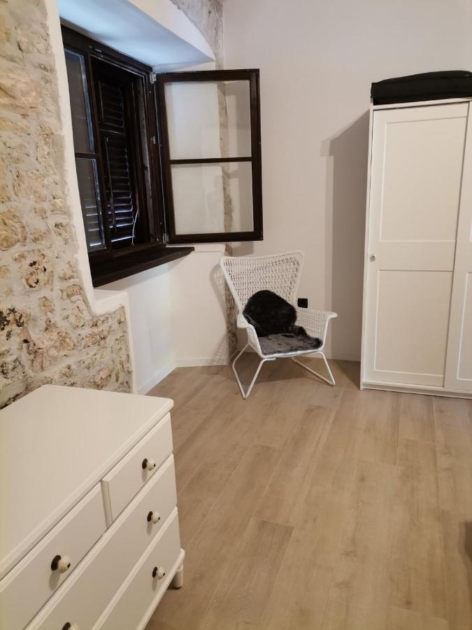 ApartVilla Castropola Esterno foto