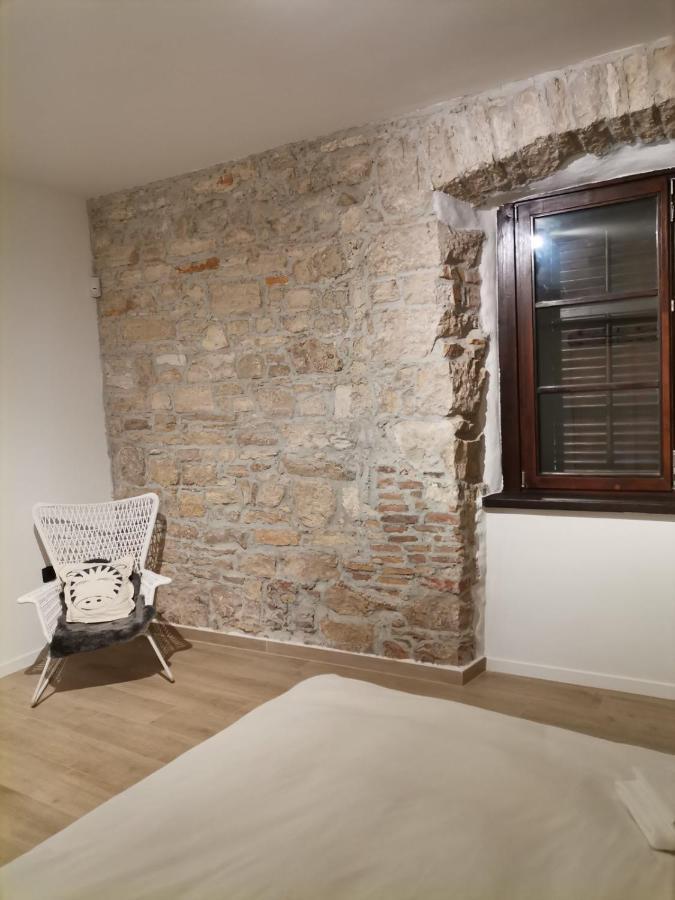 ApartVilla Castropola Esterno foto